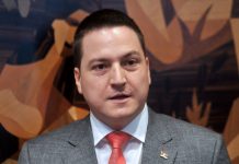 Ministar prosvete Branko Ružić najavio mogućnost uvođenja platnih razreda Branko Ružić Naše Mesto