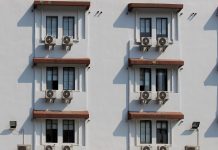 Šta sa dotrajalim klima uređajima air-conditioner-2106343_1920