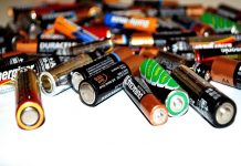 Šta da radimo sa istrošenim baterijama? battery-22119_1920