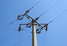 Prepolovljena maloprodajna cena struje Konferencija o tržištu električne energije