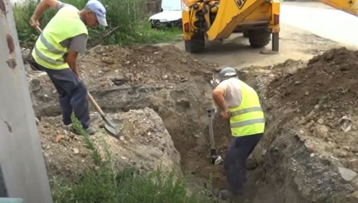 Nove vodovodne cevi u Leskovcu