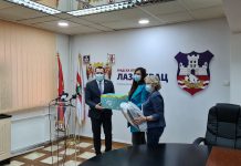 Opština Lazarevac nastavila sa akcijom poklon paketa porodiljama
