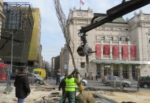 JKP „Zelenilo“ Beograd vrši zamenu drvorednih stabala na Trgu republike
