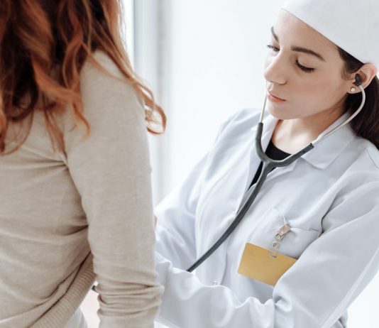 Zdravstveni e-kartoni stižu u Srbiju: pilot u tri grada, u celoj zemlji u naredna dva meseca Program digitalizacije u zdravstvenom sistemu