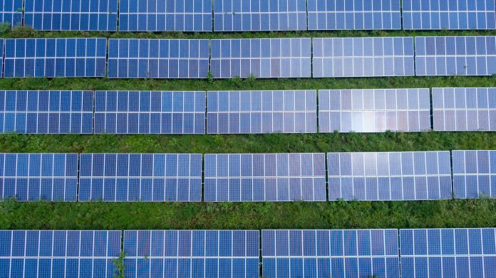 solarni paneli na zgradama