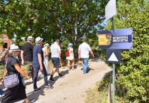 Irig: Održana prva Fruškogorska vinska šetnja