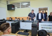 Ministarstvo doniralo računare OŠ „Toplički heroji“