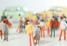 Manje rođenih i umrlih u Srbiji u periodu januar–avgust 2025