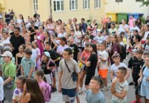 Ruma poslala 75 mališana na besplatno letovanje: Za mnoge prvi odlazak na more