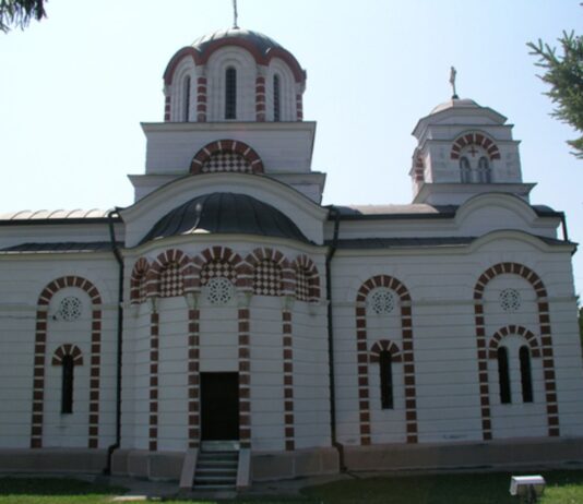 Obnovljena spomen-kosturnica u Vrbovcu kod Smedereva